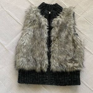 Ann Taylor Loft faux fur zip up vest